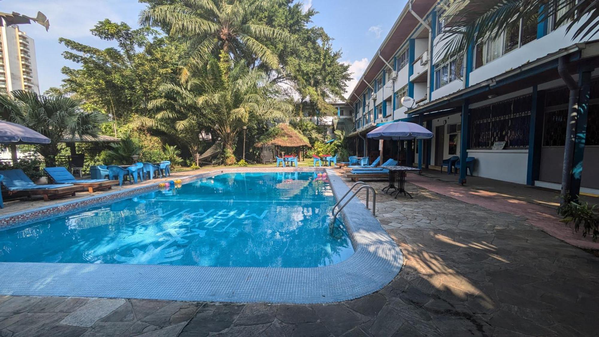 Foyer Du Marin Hotel Douala Exterior photo